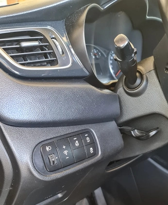 Kia Carens cena 52000 przebieg: 83500, rok produkcji 2016 z Chojnice małe 352